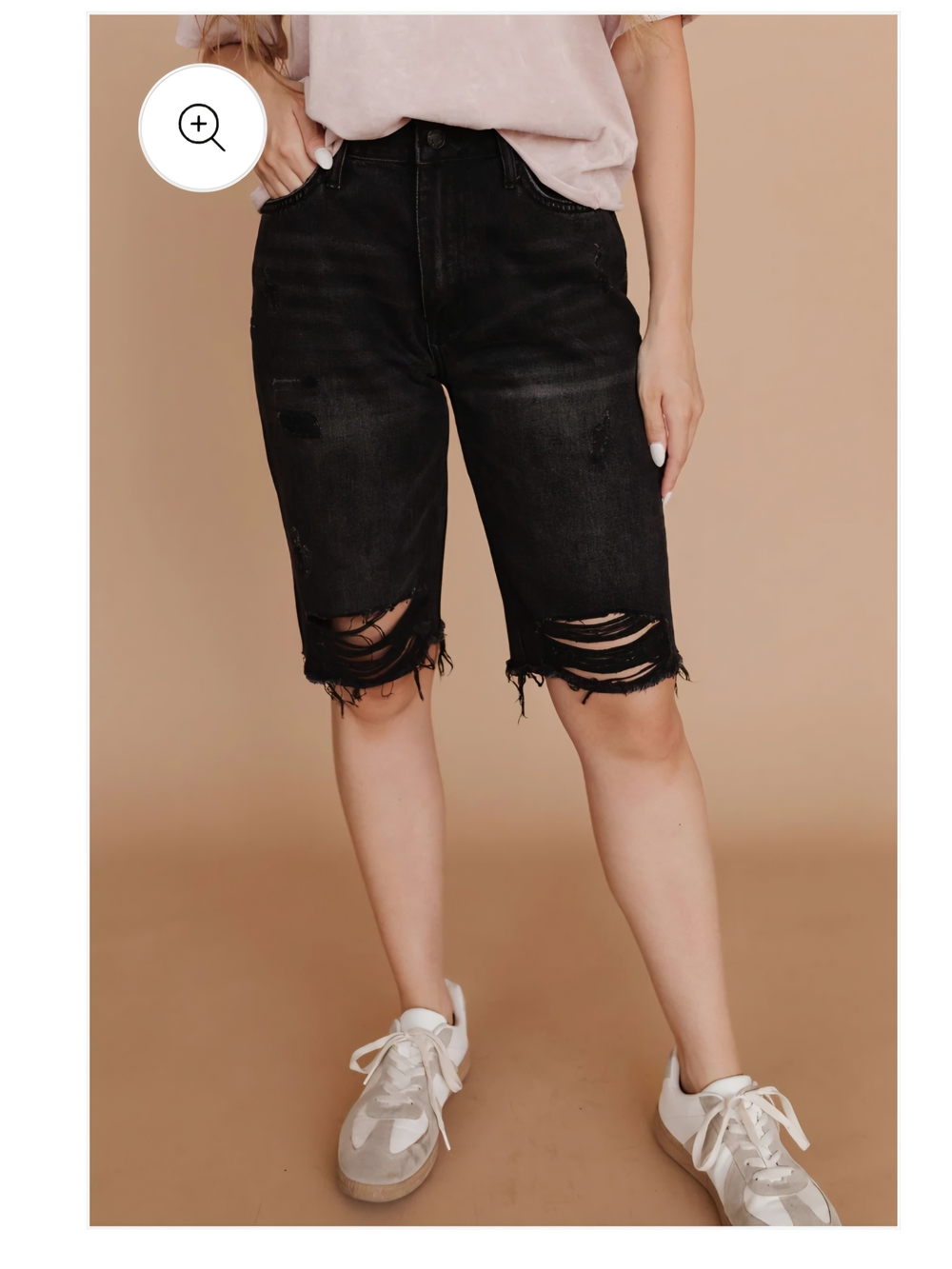 Vervet Tammie Black Relaxed Bermuda Shorts NWT Size Medium Distressed Denim